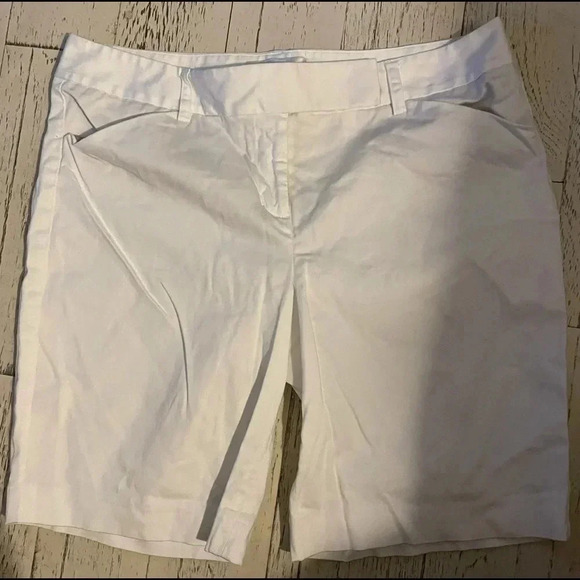 Express Editor Shorts- White- size 8 - Picture 1 of 4